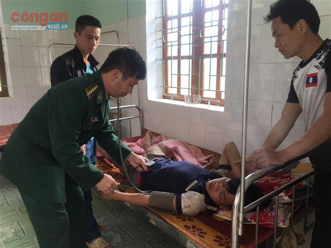 Cứu sống 1 thanh niên ăn lá ngón tự tử