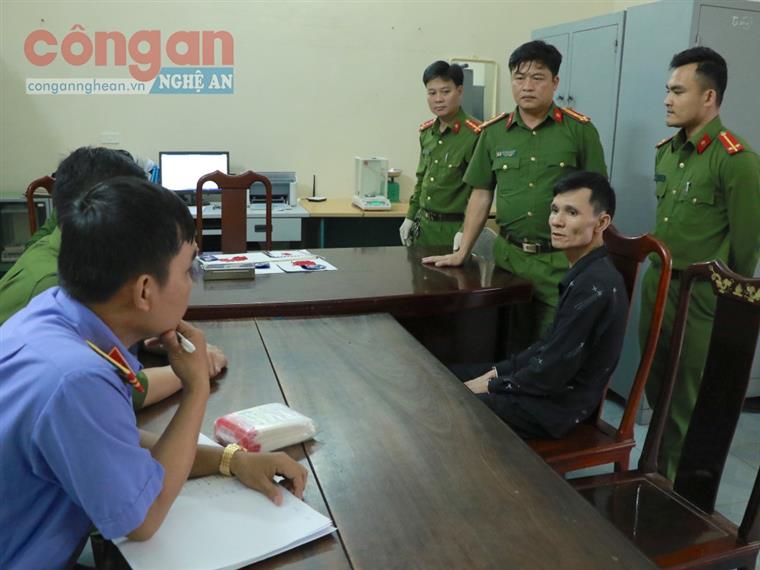 Bắt đối tượng tàng trữ gần 600 viên ma túy