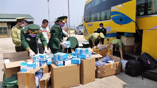 Lô khẩu trang và đồ bảo hộ bị phát hiện
