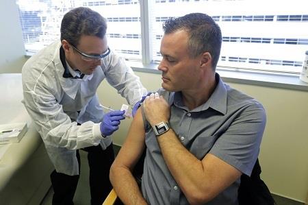 Mỹ thử nghiệm lâm sàng vaccine phòng SARS-CoV-2