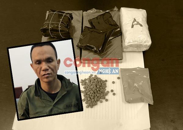 'Con nghiện' xách thuê 2 bánh hêrôin cùng 3.600 viên ma tuý tổng hợp