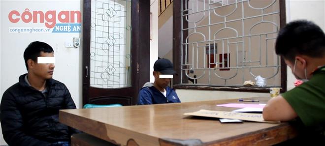 Thêm 3 trường hợp bị xử phạt vì không mang khẩu trang