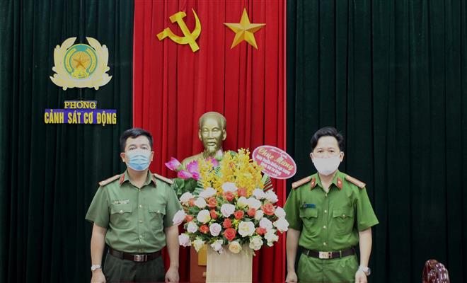Báo Công an Nghệ An: Chúc mừng ngày truyền thống Phòng Cảnh sát Cơ động Công an tỉnh