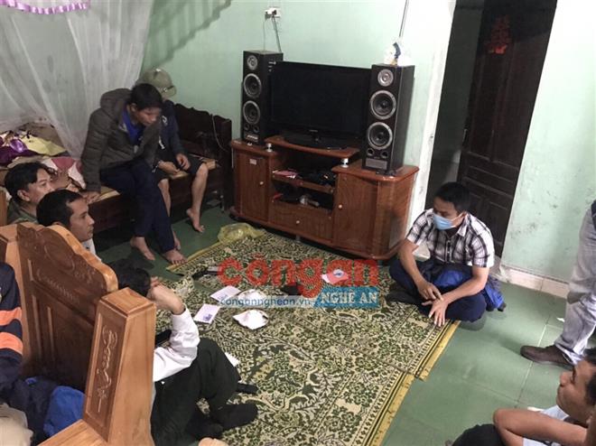 Bắt giữ 48 đối tượng đánh bạc giữa mùa dịch COVID-19