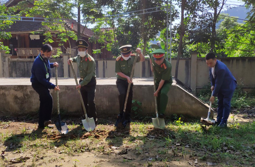 Khởi công xây dựng trụ sở Công an xã Quang Phong, huyện Quế Phong.
