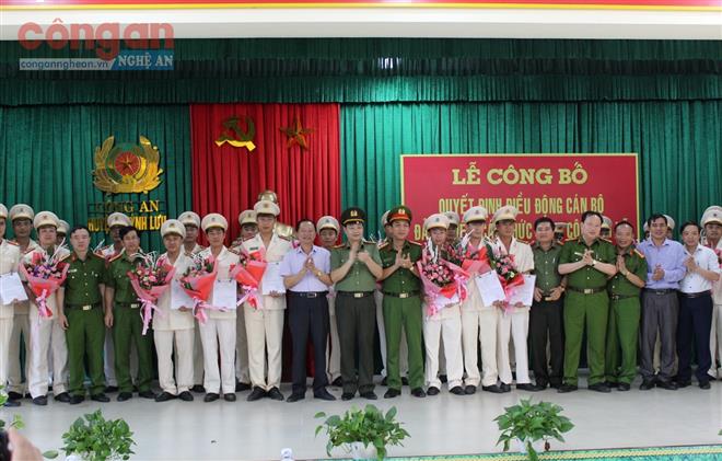 Hoàn thành bố trí Công an chính quy đảm nhiệm các chức danh công an xã