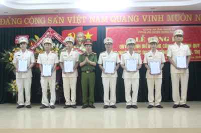 Công bố Quyết định điều động Công an chính quy đảm nhiệm chức danh Công an xã