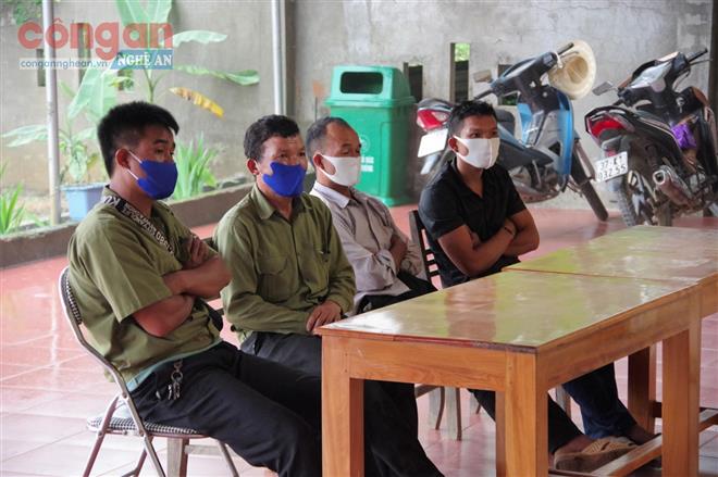 Phát hiện, tổ chức cách ly 4 đối tượng vượt biên giới trái phép