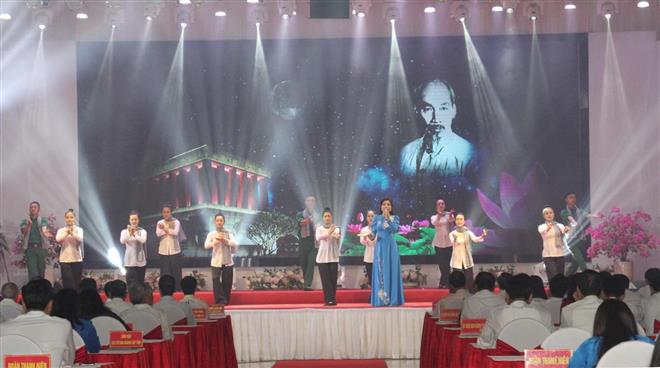 Nghệ An long trọng kỷ niệm 130 năm ngày sinh Chủ tịch Hồ Chí Minh
