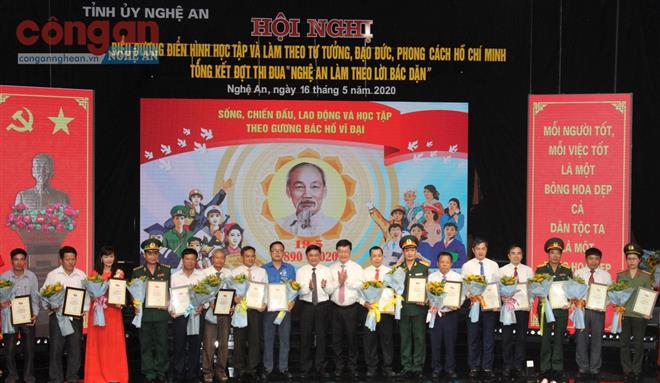 HỌC THEO BÁC 'LÒNG TA TRONG SÁNG HƠN'