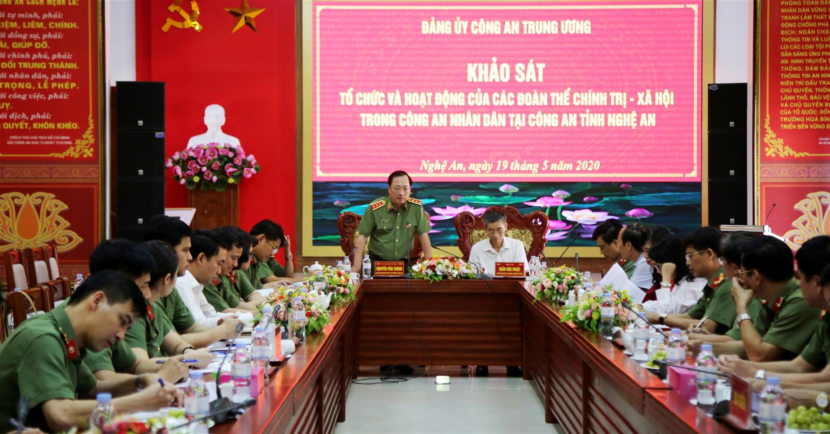 Thứ trưởng Bộ Công an Nguyễn Văn Thành làm việc tại Công an Nghệ An