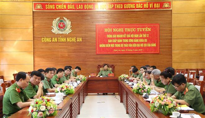 Hội nghị trực tuyến Thông báo nhanh kết quả Hội nghị lần thứ 12 Ban Chấp hành Trung ương Đảng