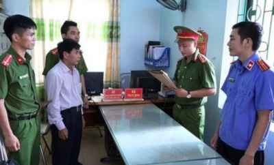 Chiếm đoạt gần 600 triệu đồng bằng chiêu xin việc làm