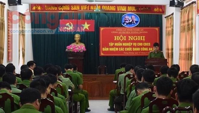 Tổ chức tập huấn công tác nghiệp vụ cho lực lượng công an chính quy về xã