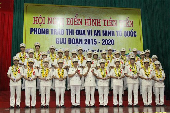 Tôn vinh 75 tập thể, cá nhân điển hình tiên tiến phong trào thi đua Vì ANTQ giai đoạn 2015 – 2020