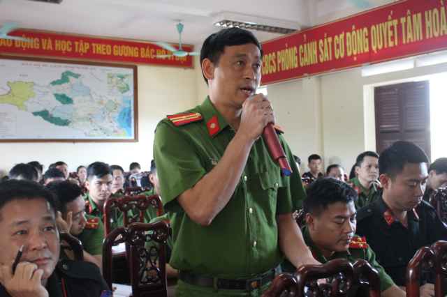 Thẳng thắn đối thoại,  tăng cường hiệu quả cải cách hành chính