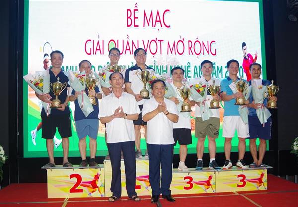 Giải Quần vợt mở rộng tranh Cup Biên phòng Nghệ An 2020