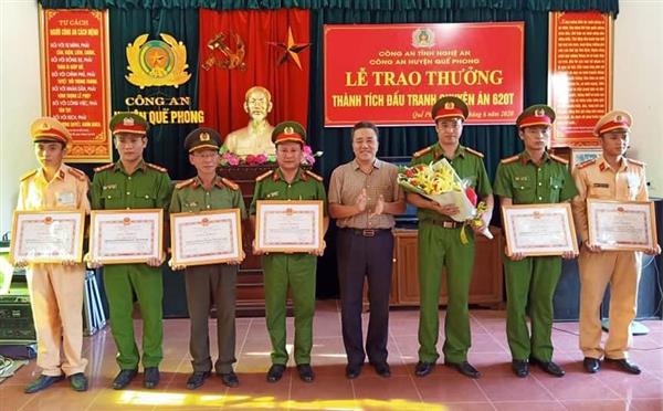 Khen thưởng đột xuất cho các tập thể, cá nhân trong Ban chuyên án