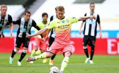 De Bruyne & Sterling tỏa sáng đưa City vào bán kết gặp Arsenal