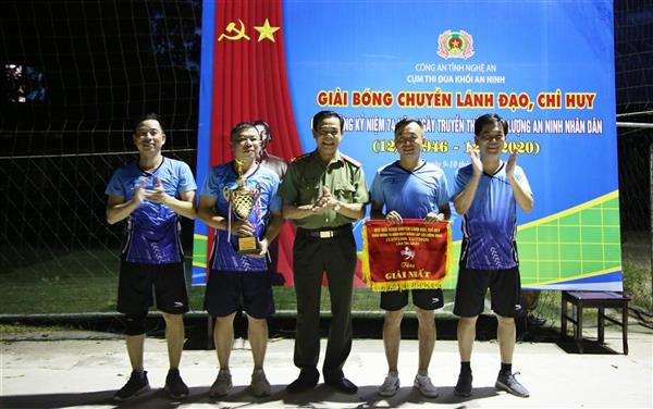 Bế mạc giải bóng chuyền truyền thống lực lượng An ninh nhân dân năm 2020