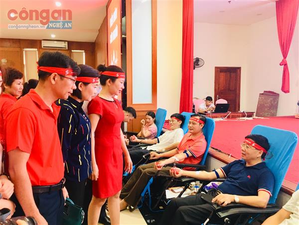 Hành trình đỏ - 'Giọt hồng xứ Nghệ' năm 2020 thu về 1.412 đơn vị máu
