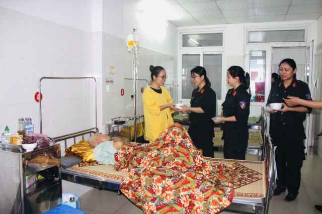 Nhiều hoạt động ý nghĩa nhân kỷ niệm 73 năm ngày thương binh, liệt sỹ