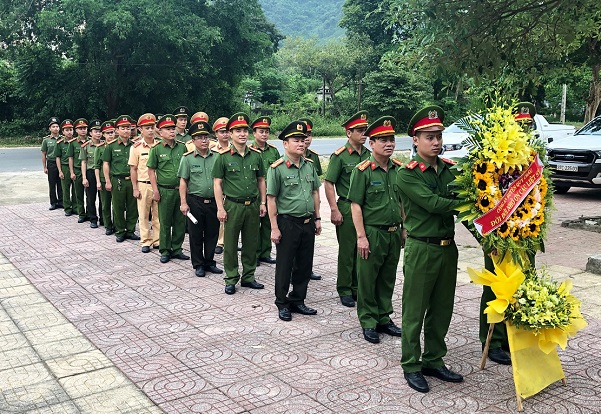 Công an huyện Quỳ Châu: Tổ chức chuỗi hoạt động tri ân nhân Ngày thương binh, liệt sỹ