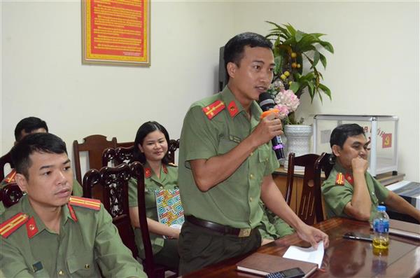 Thẳng thắn đối thoại, nâng cao hiệu quả công tác