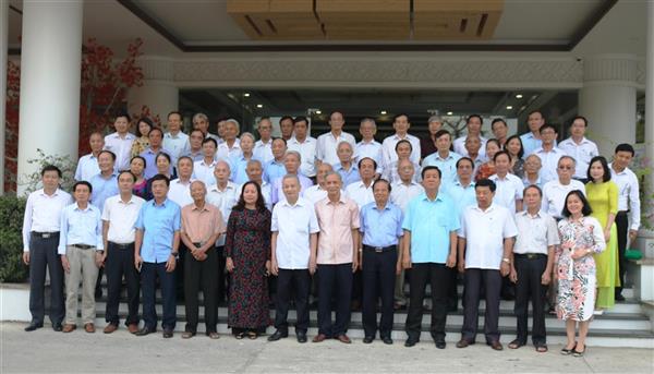 Cuộc gặp mặt ấm tình đồng chí