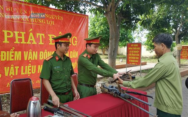 Tăng cường thu hồi vũ khí,  vật liệu nổ, công cụ hỗ trợ tại cơ sở