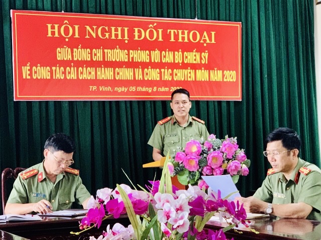 Hội nghị đối thoại về cải cách hành chính