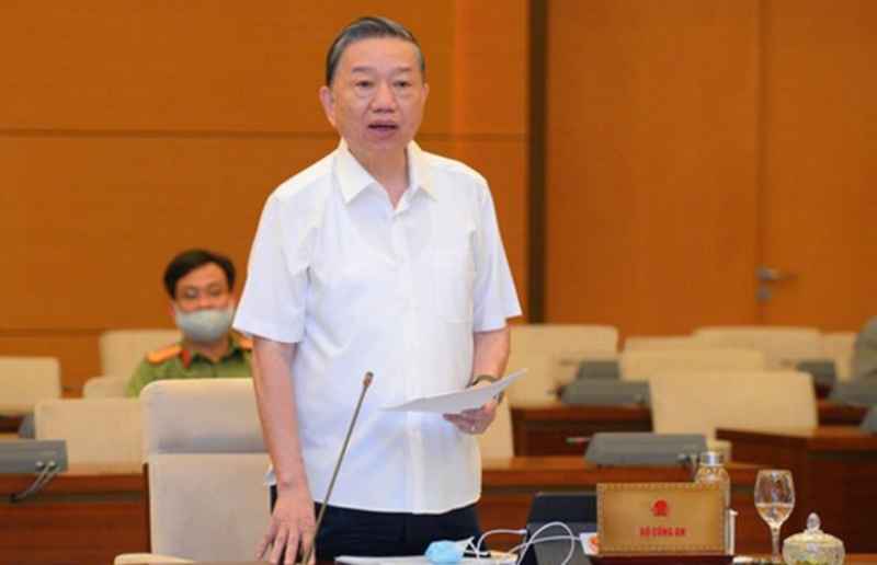 Sớm bỏ sổ hộ khẩu: Có lợi cho dân, phải quyết làm