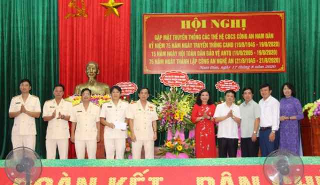 Tọa đàm Kỷ niệm 75 năm ngày truyền thống CAND
