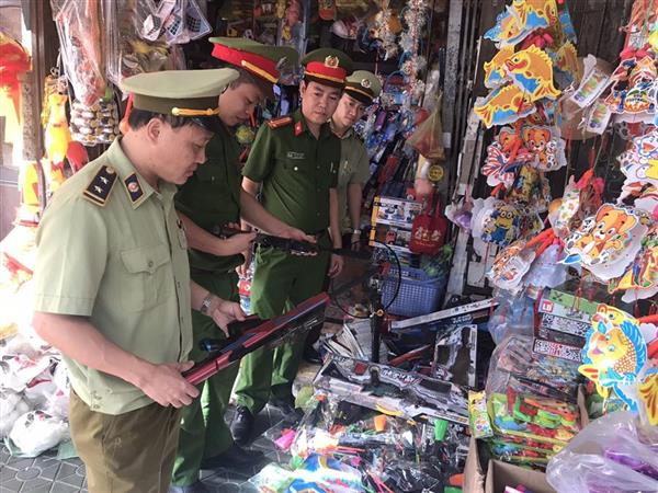 Bắt giữ gần 1.000 đồ chơi nguy hiểm phục vụ Tết Trung thu