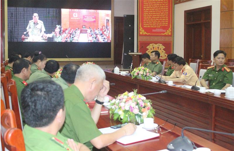 Tại điểm cầu Công an Nghệ An
