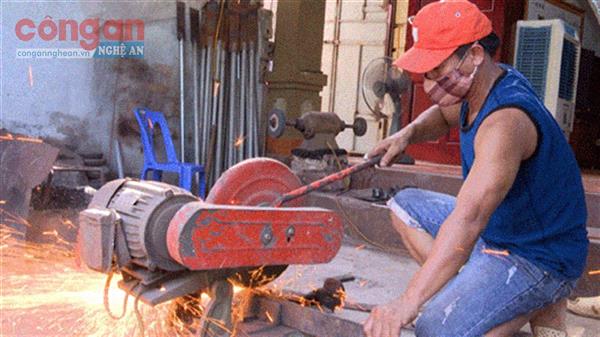 Những người giữ lửa làng nghề