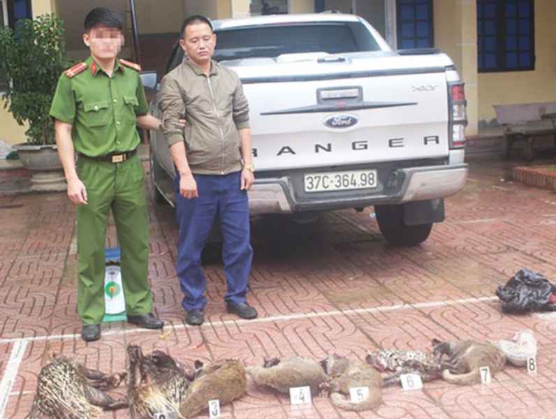 Bắt quả tang đối tượng vận chuyển gần 50 động vật hoang dã