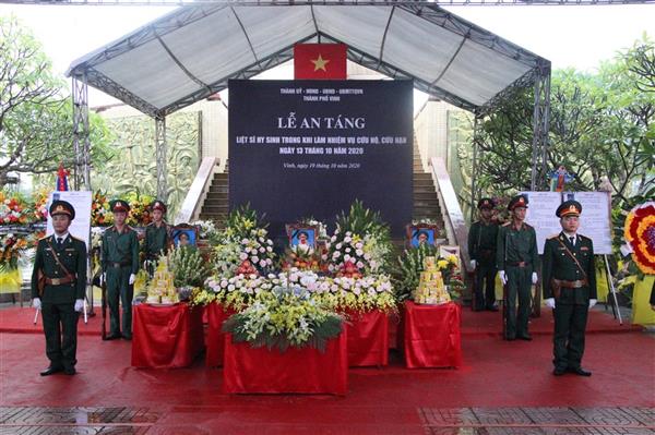 Lễ an táng 03 liệt sĩ hi sinh trong lúc làm nhiệm vụ