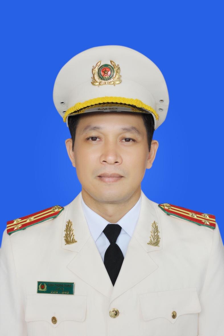 Thượng tá Đinh Trọng Dung Giám thị Trại Tạm giam Công an Nghệ An