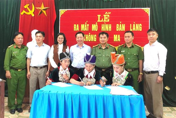 Ra mắt mô hình 'Bản làng không có ma tuý' tại bản Lưu Thông, xã Lưu Kiền