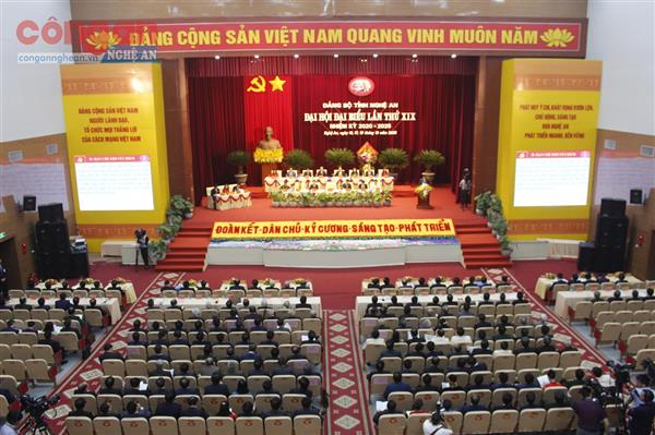 Tập trung học tập, quán triệt và triển khai Nghị quyết Đảng bộ tỉnh lần thứ XIX