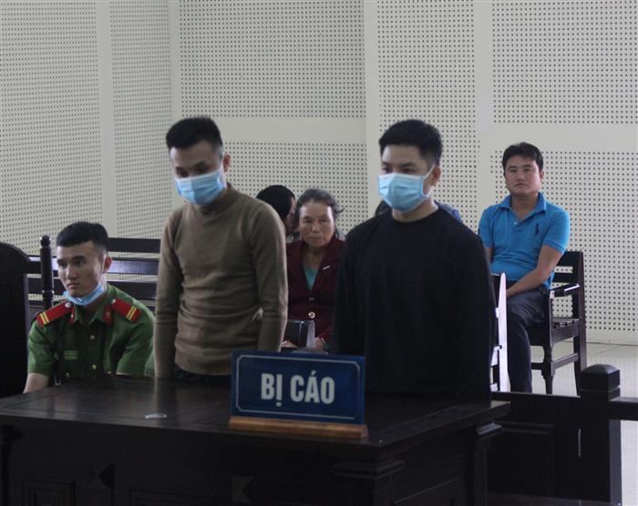 Quản lý ngồi tù vì thương nhân viên