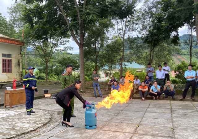 Bồi dưỡng nghiệp vụ PCCC&CNCH cho lực lượng PCCC cơ sở