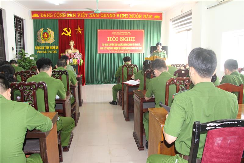 Toàn cảnh hội nghị