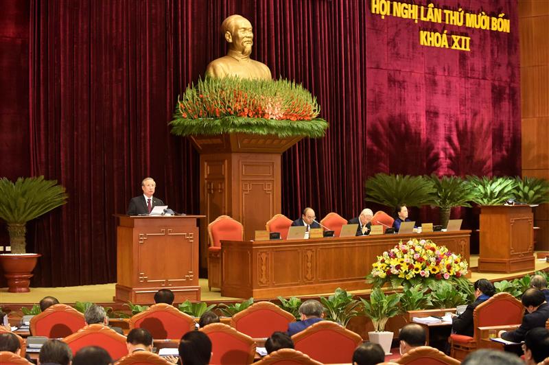 Biểu quyết giới thiệu nhân sự Bộ Chính trị, Ban Bí thư khóa XIII
