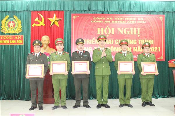 Công an huyện Anh Sơn: Triển khai chương trình công tác Công an năm 2021