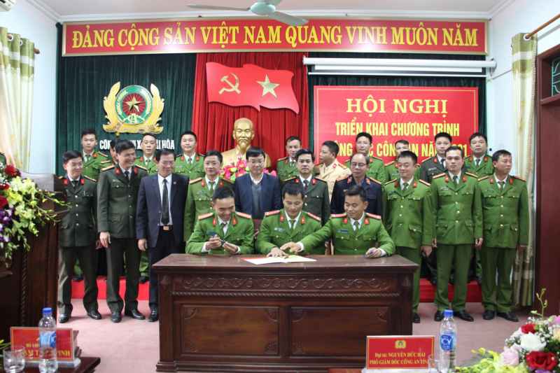 Công an TX Thái Hòa triển khai công tác năm 2021