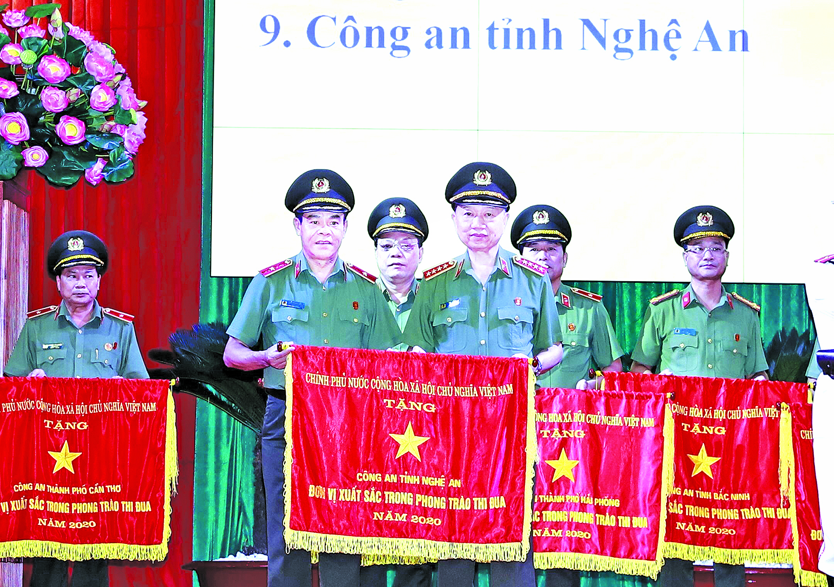 Tập trung lãnh đạo, chỉ đạo thực hiện hiệu quả nhiệm vụ công tác Công an năm 2021