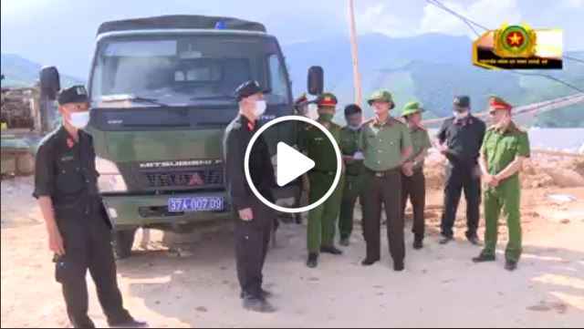 Bắt quả tang cơ sở khai thác khoáng sản trái phép