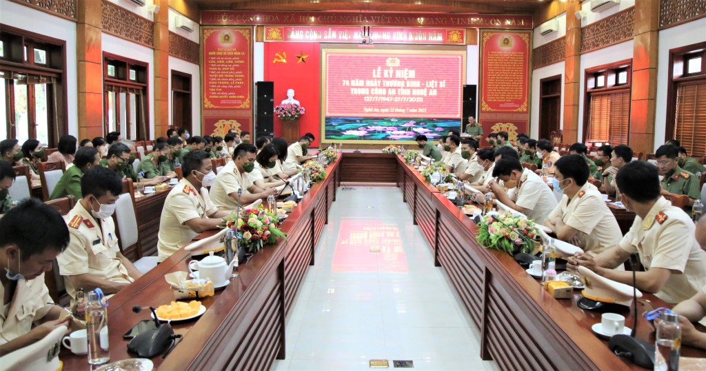 Công an tỉnh Nghệ An tổ chức lễ kỷ niệm 74 năm Ngày thương binh liệt sỹ